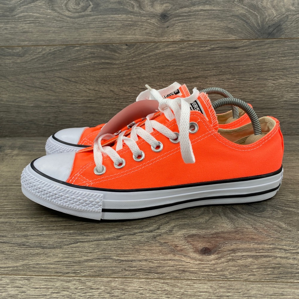Converse Chuck Taylor All Star Low Top Women 7 Men 5 Orange Canvas Sneakers